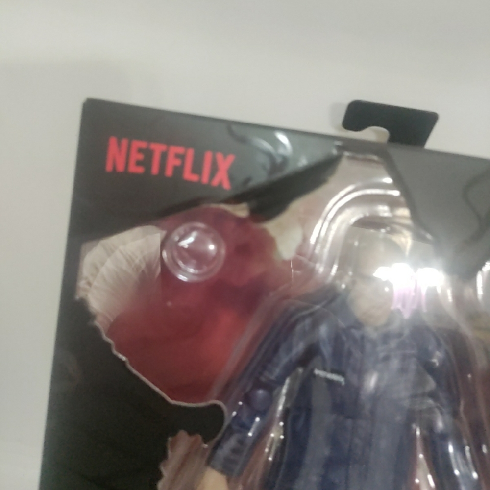 Netflix Stranger Things The Void Series: HOPPER 7" Action Figure (2021, Bandai) - Picture 3 of 7